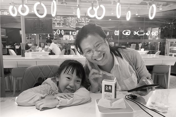 Zhang Qin mit ihrer Tochter | Shenzhen 2019